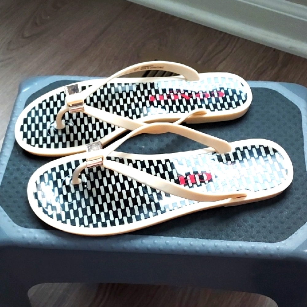 Coach Stylish Cream Flip-Flops for Women